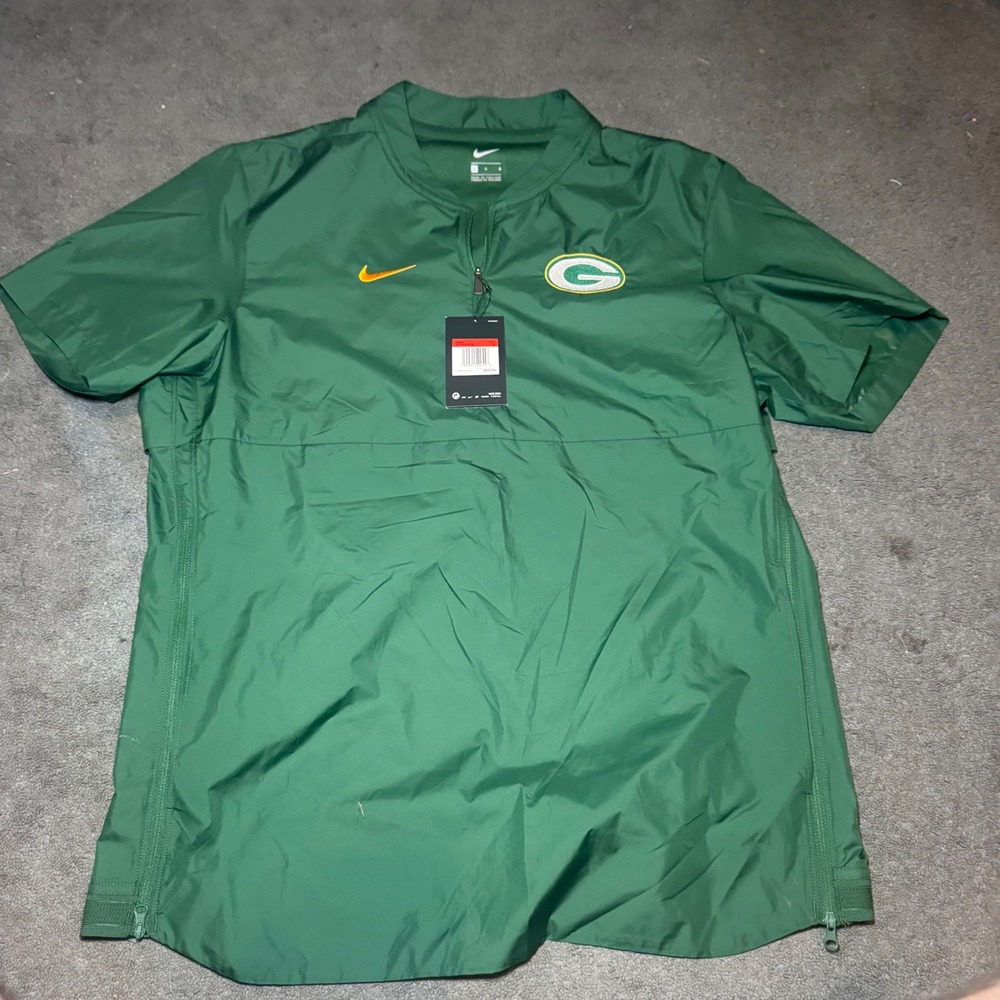 Nike Green Bay Packers NFL Sideline Coach Windshirt Green AO9659-345 Mens L NWT